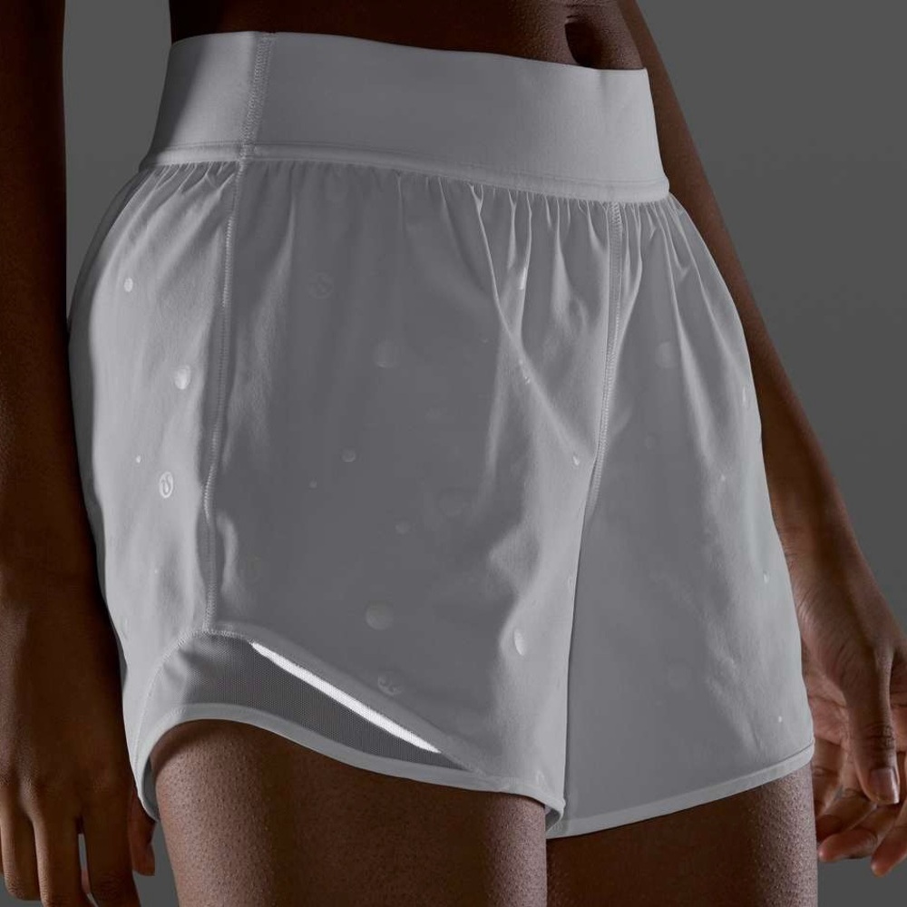 Lululemon Hotty Hot Short 4" *Logo Poco Logo Foil White Size 4 Rare!